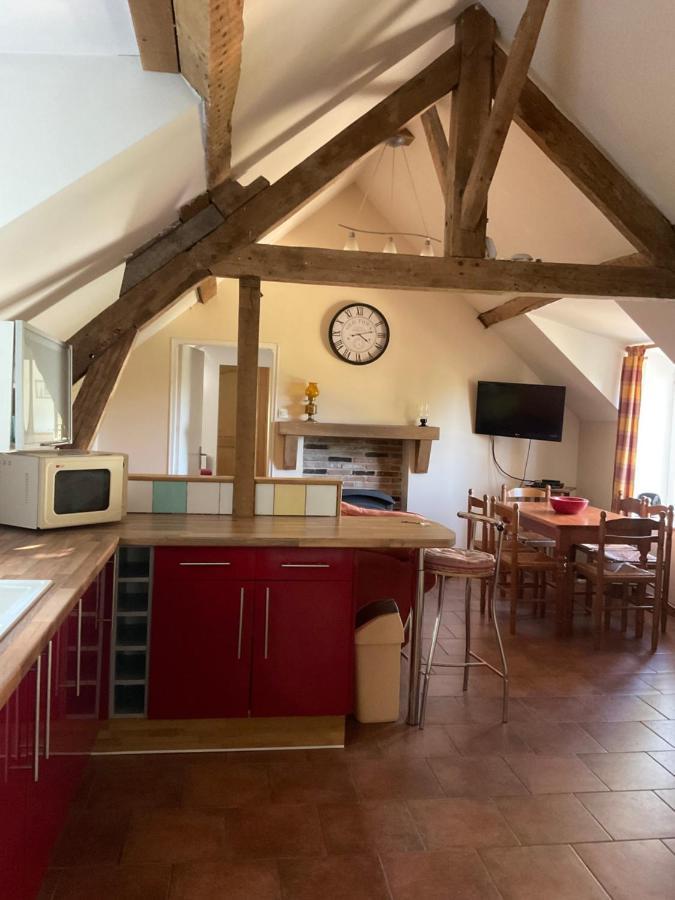 Апартаменты Le Glycine A Manoir Sainte Cecile Juvigny-Val-d'Andaine Экстерьер фото