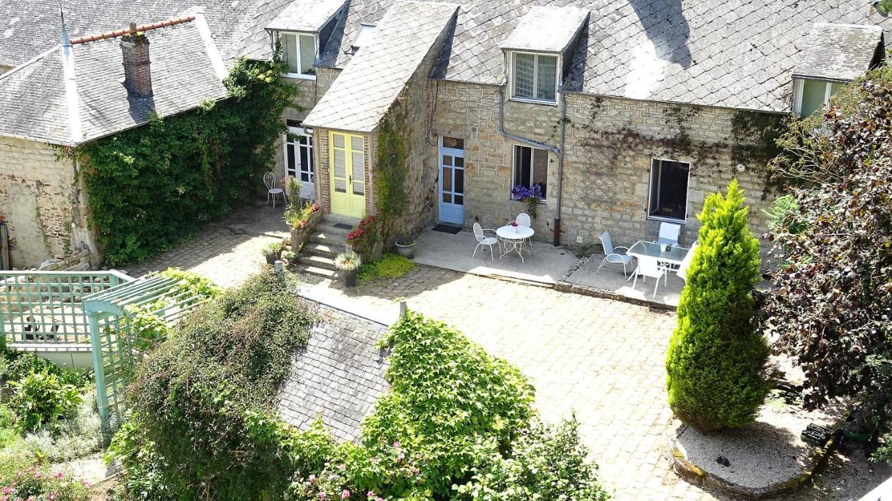 Апартаменты Le Glycine A Manoir Sainte Cecile Juvigny-Val-d'Andaine Экстерьер фото